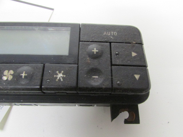 Maserati Quattroporte, Rear Temperature Control Unit, Used, Sticky, P/N 221238