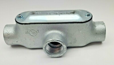 THOMAS & BETTS 3/4  t, Threaded Oval Conduit Body
