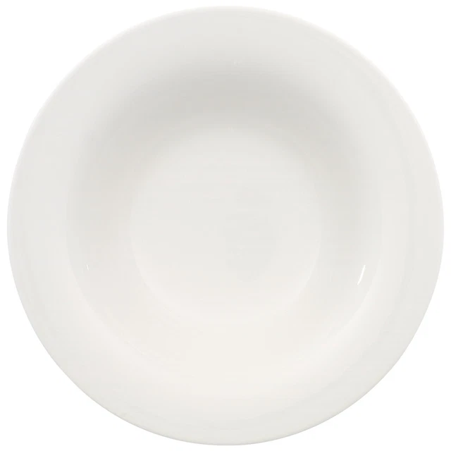 Artikel aus Porzellan für den gedeckten Tisch