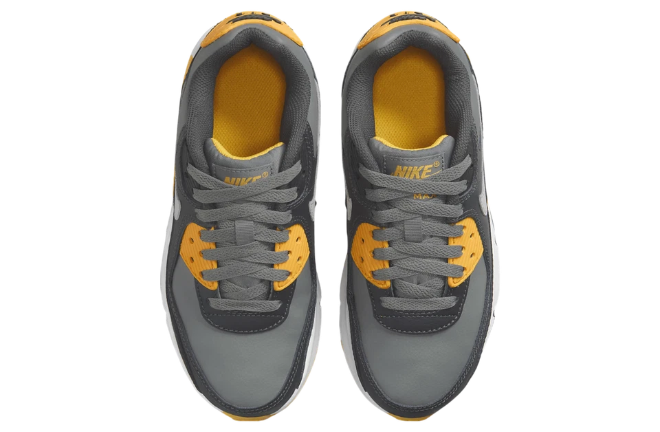 Nike Air Max 90 GS cinza fumaça amarelo antracite HF6358-004 tamanho 6.5Y = 8 feminino - Imagem 4 de 4