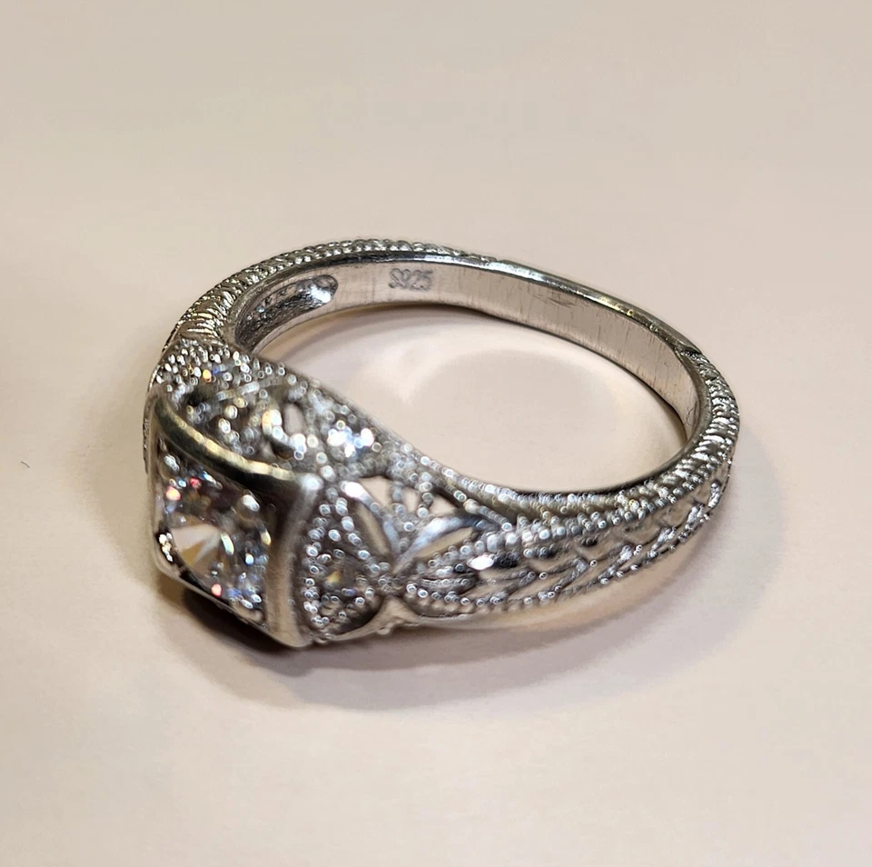 Vintage 925 Sterling Silver CZ Filigree Ring Valentine Gift for Her Size 8 - Image 4 of 4