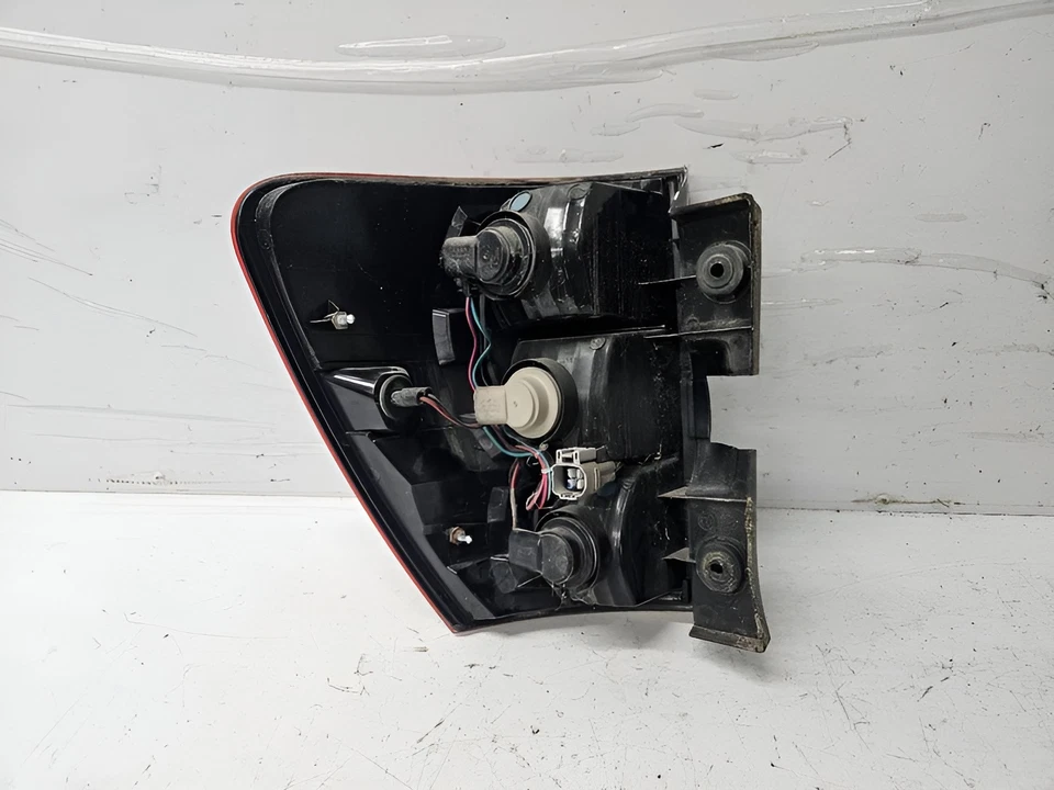 2006-2009 Pontiac Torrent Right Passenger Side Tail Light Assembly OEM Foto 2 de 4