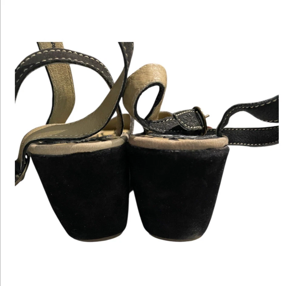 Sandalias Fly London de gamuza con detalles rojos y negros UE 39/EE. UU. 8 Foto 4 de 4