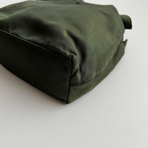 Christian Dior MARIS PEAR NYLON HAND BAG - Picture 12 of 17