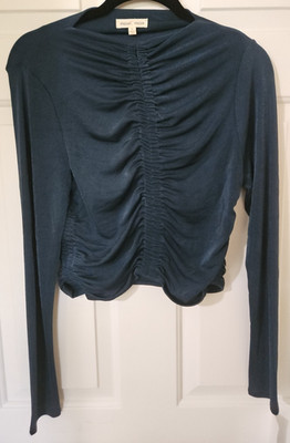 moa moa Women's Long  Sleeve w/  ruching front and sides, Green  Top L NWT (66}
