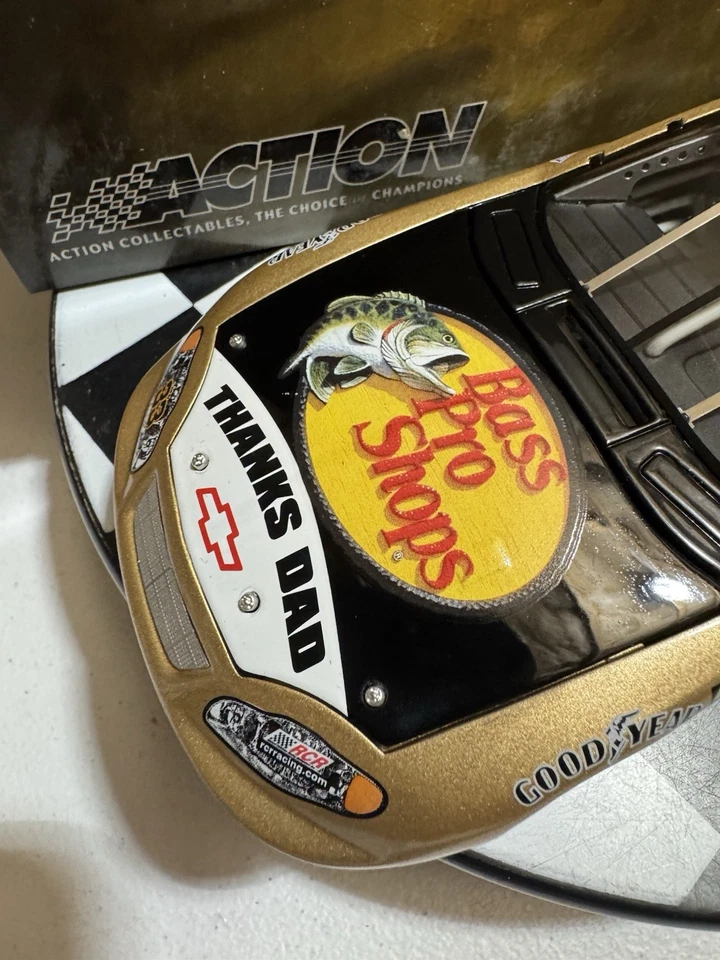 Kerry Earnhardt ELITE #33 Bass Pro Shops Father’s Day 2004 1/24 Nascar Diecast - Image 3 of 4