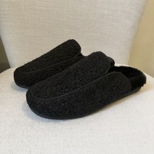 Vionic Women  s Size 6 Black Caressa Faux Fur Lined Loafer Mule Slippers