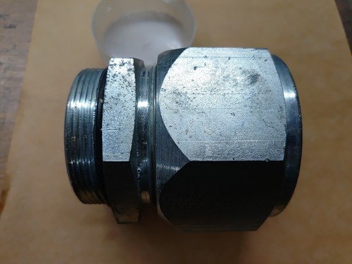 Lenze 27315-32-32 Hydraulic Compression Union 2" OD Tube to Male ORB-32 - Picture 1 of 3