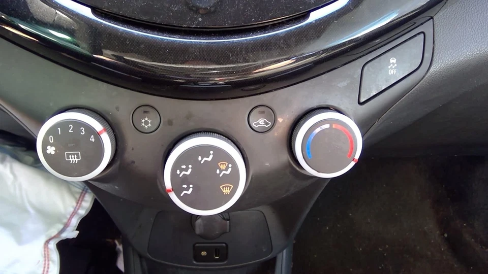 Interruptor selector de aire acondicionado usado se adapta a: Chevrolet 2014 calentador de chispa y aire acondicionado grado A Foto 2 de 4