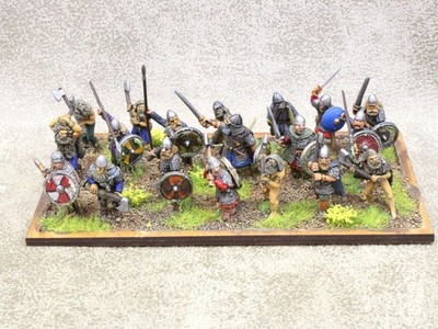 28mm Dark Ages metal VIKING WARBAND x19 Vikings Very Well Painted 36361