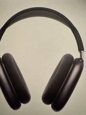 BLK AirPod Maxs (2025) Noise Cancellation Over-Ear