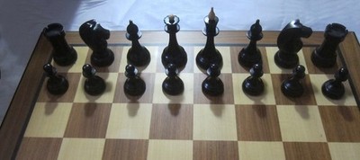 Large Queen's Gambit Chess Set Complete Weighted Wood Chessmen with Board