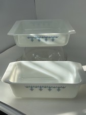 Pyrex Blue on White Snowflake Blue Garland Square Baker 922 & Bread Pan 913