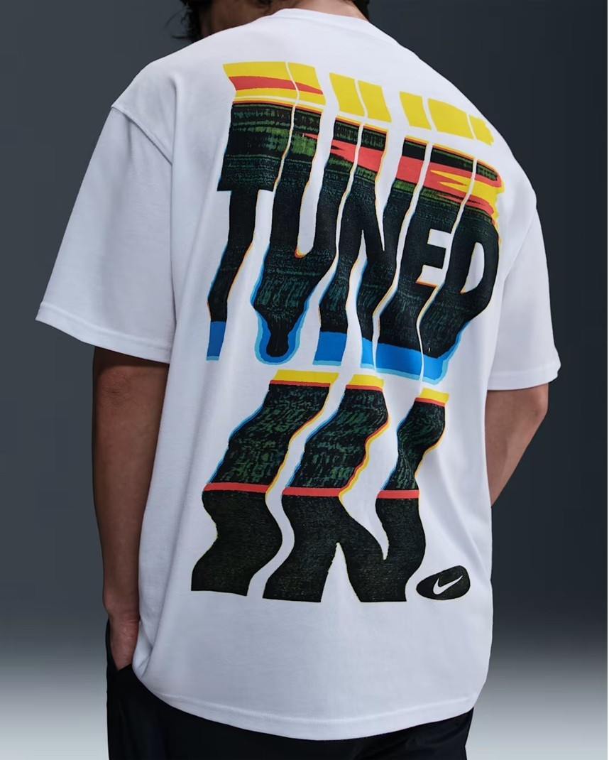 00s euro nike tn air max plus Tシャツ Nike Air Max Plus Tn Shirt White Tuned In Graphic Tee HJ0750-100