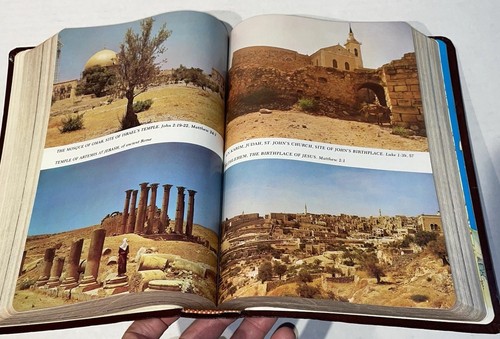 Holy Bible KJV Giant Print Reference Concordance Red Letter 1976 Regency Nice! - Picture 17 of 24