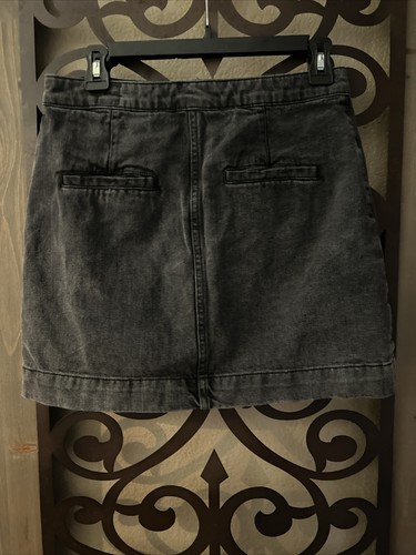 Minifalda Free People Don’t Get Me Wrong negra con botones delanteros talla 28 - Imagen 4 de 5