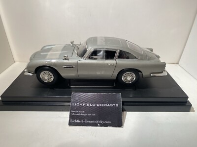 JOYRIDE 1:18 JAMES BOND ASTON MARTIN DB5 ''GOLDFINGER'' 33745 GADGETS 007 V.RAR