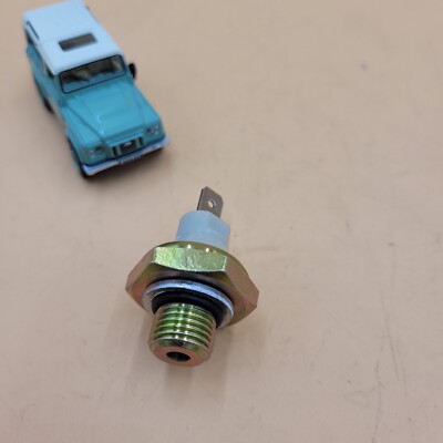 LR DEFENDER DISCOVERY RRC V8 Oil Pressure Switch STC4104