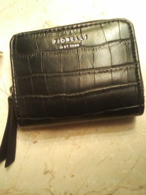 FIORELLI Spencer Small Zip Around Black Croc Leather Wallet MSRP:  $90.00