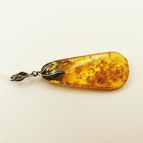 Elegant Natural Honey Amber Pendant Handmade in 925 Sterling Silver - 第 4/5 張圖片