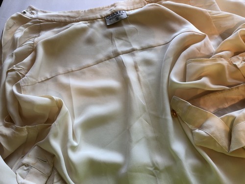 Auth CHANEL Boutique Cream Silk Blouse 11 CC Buttons Size 42 - 第 9/12 張圖片