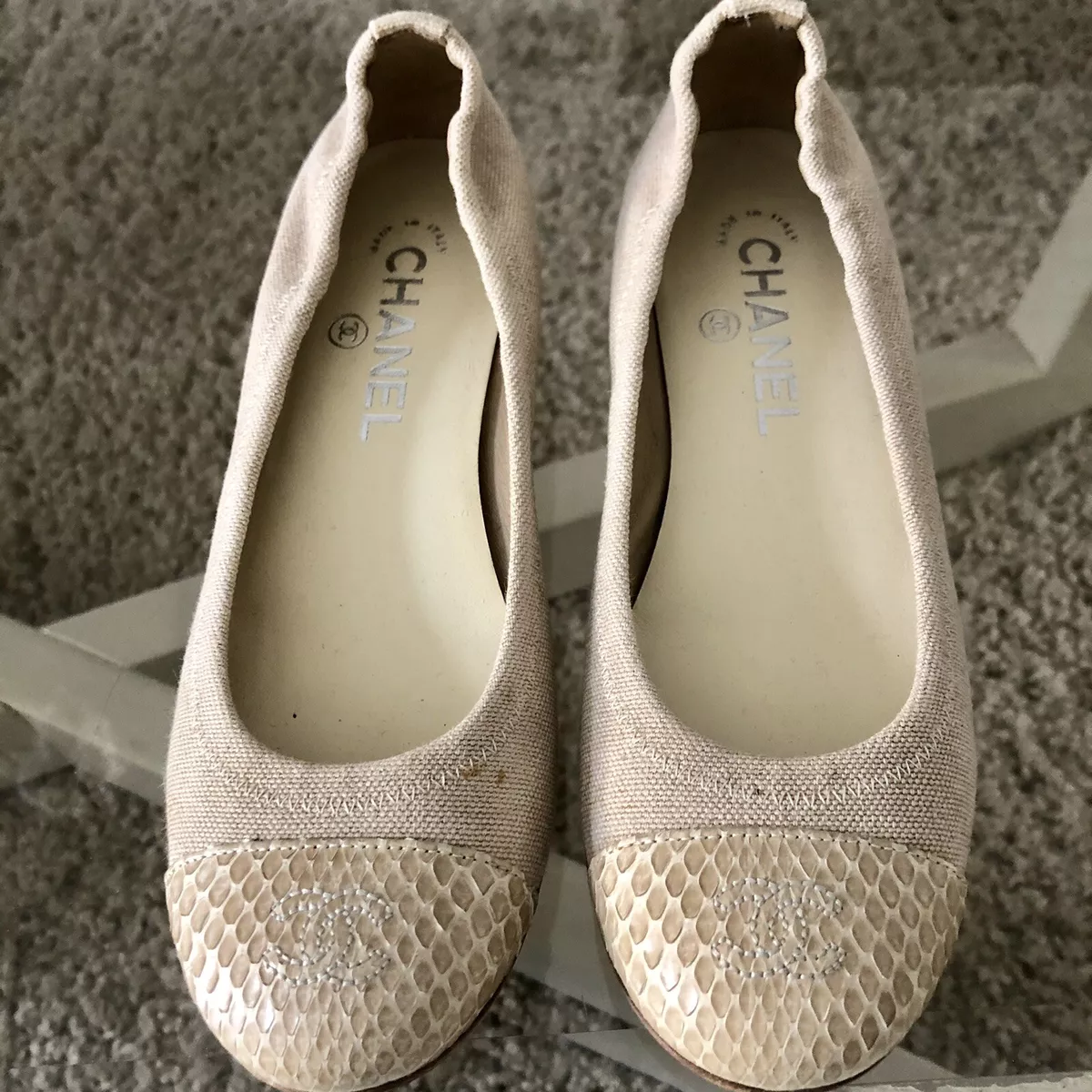 Auth Chanel Nude Beige/Cream Ballerina Canvas Flats CC Leather Cap Stitch  Toe 37