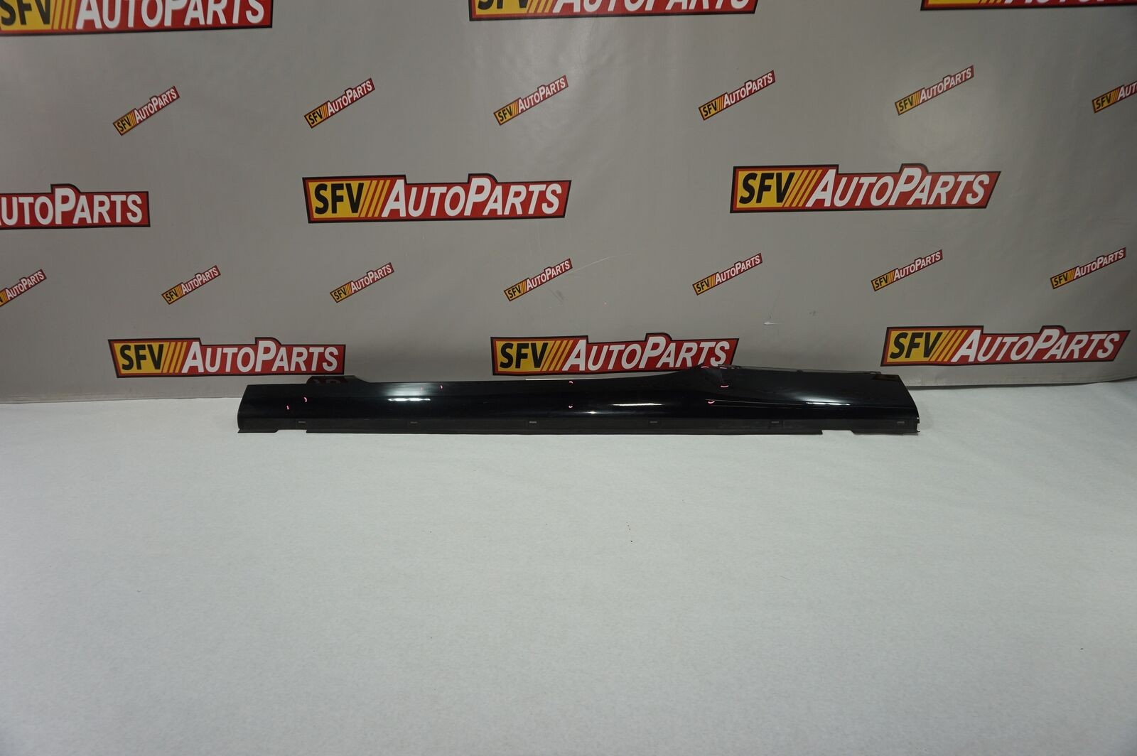 Bentley Continental GT 2004-2010 Left Rocker molding P/N 3W7853851C