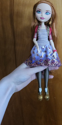 Near Complete G1 Holly O'Hair with GOOD condition