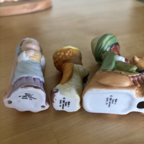 Vintage 1980s Hallmark Nativity Set, Enesco Stable, Morehead Camel & Donkey - Picture 12 of 22