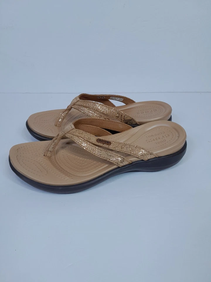 Crocs Capri Flip Flop Gold Metallic Leather Snake Print Thong Sandal Wmn 7 - Image 2 of 4
