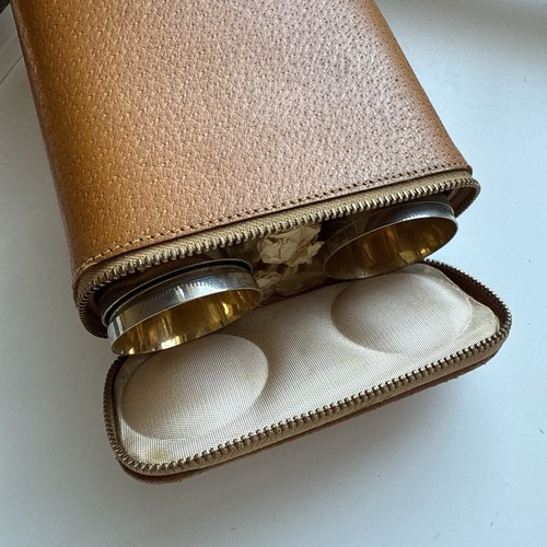 Vintage Flachmann mit Schweinsleder gefüttert Edelstahl mit Etui und Schnapsgläsern - England - Bild 11 von 14