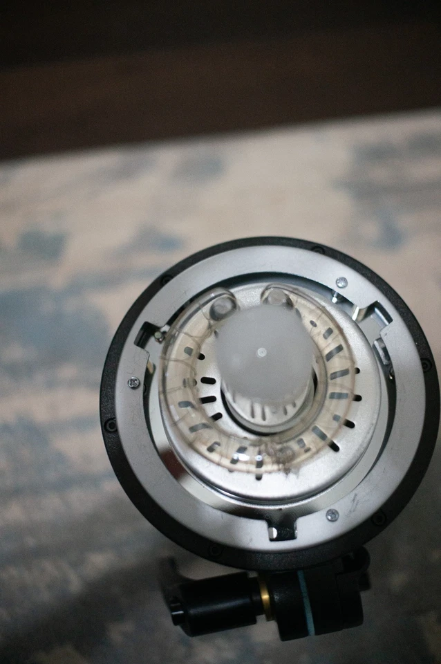 Godox DP800III Professional 800W Studio Flash - Image 2 of 4