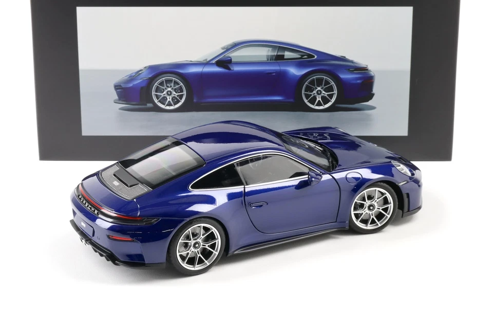 1:18 Norev Porsche 911 992.2 GT3 Touring Package Blu Enzian WAP DEALER - Immagine 3 di 4