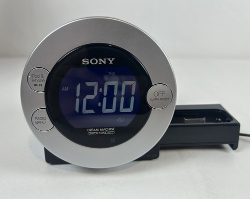 Sony Dream Machine Dual Alarm Clock Radio ICF-C7iP with 30 Pin iPod iPhone NOB - Picture 2 of 10