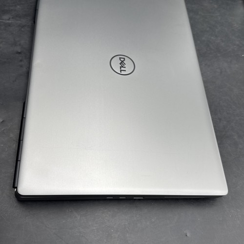 Dell Precision 7750 FHD 17,3": i7-10875H @2,30 GHz, RTX 3000, 32 GB RAM, 512 GB SSD - Foto 12 di 14