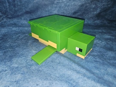 MINECRAFT TRANSFORMING TURTLE HIDEOUT PLAYSET  11.5  x 3.5 