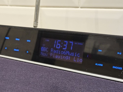 Bush Touch DAB FM Radio with iPod 30 pin dock AUX IN Line Out Power Supply Black - Picture 5 of 11