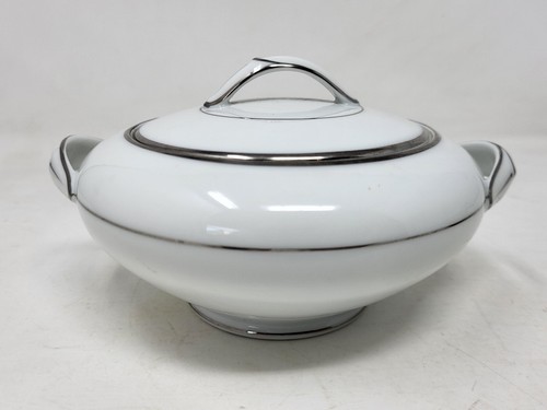 Noritake 5931 Derry Creamer and Covered Sugar - Picture 4 of 14