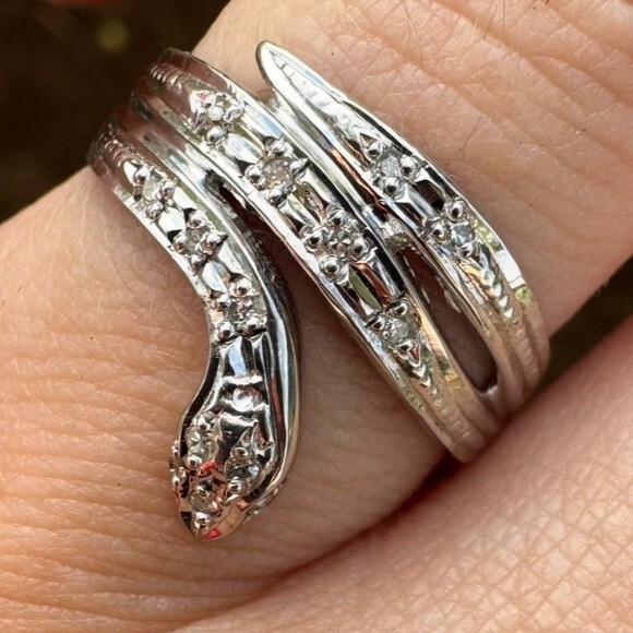 Rare solid platinum genuine diamond snake ring hi… - image 2