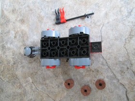 Lego catapult From Kings castle 70404  with Flags + 3 Round Bricks