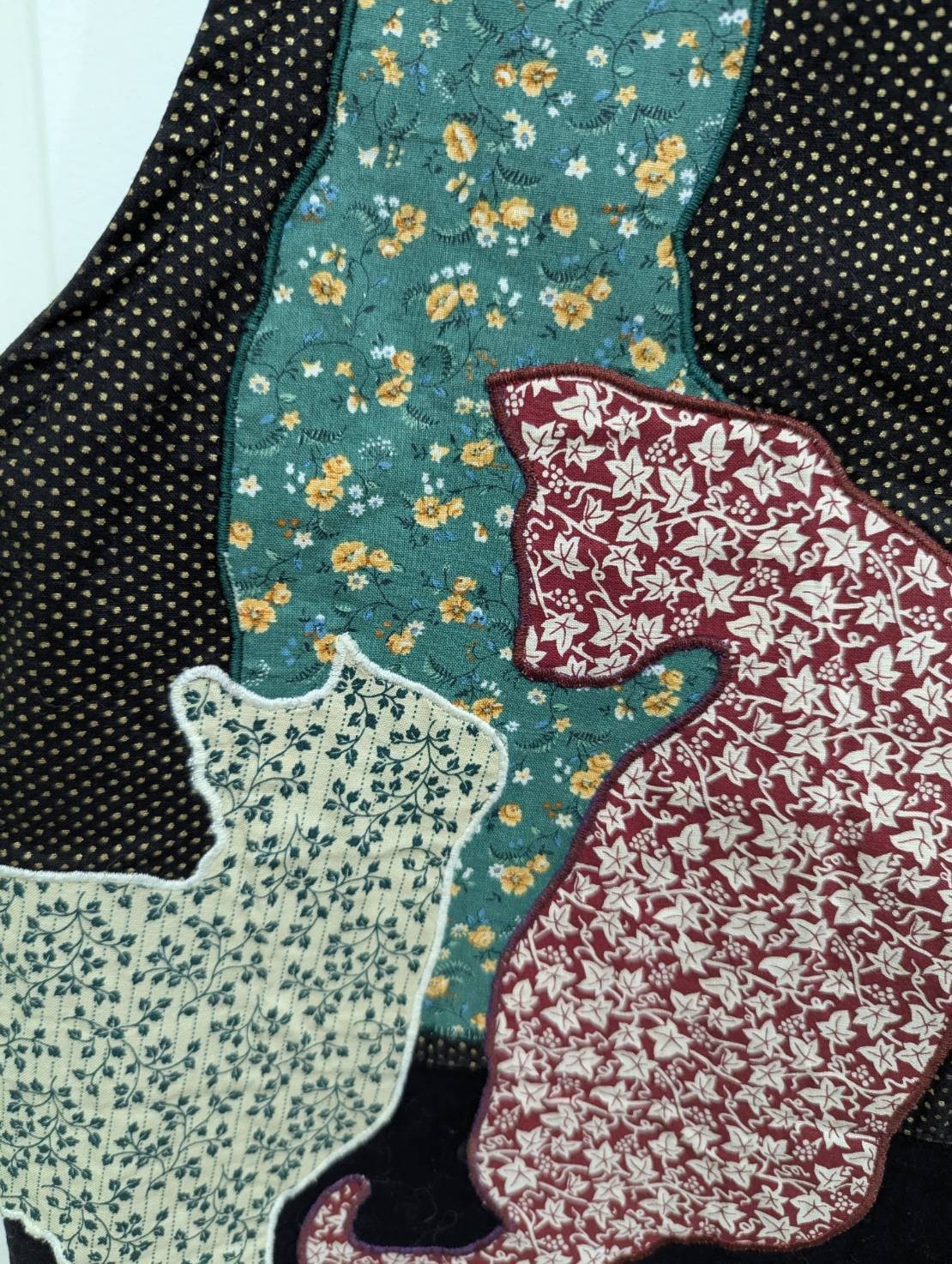Vintage Handmade Cottagecore Patchwork Cat Vest - image 6