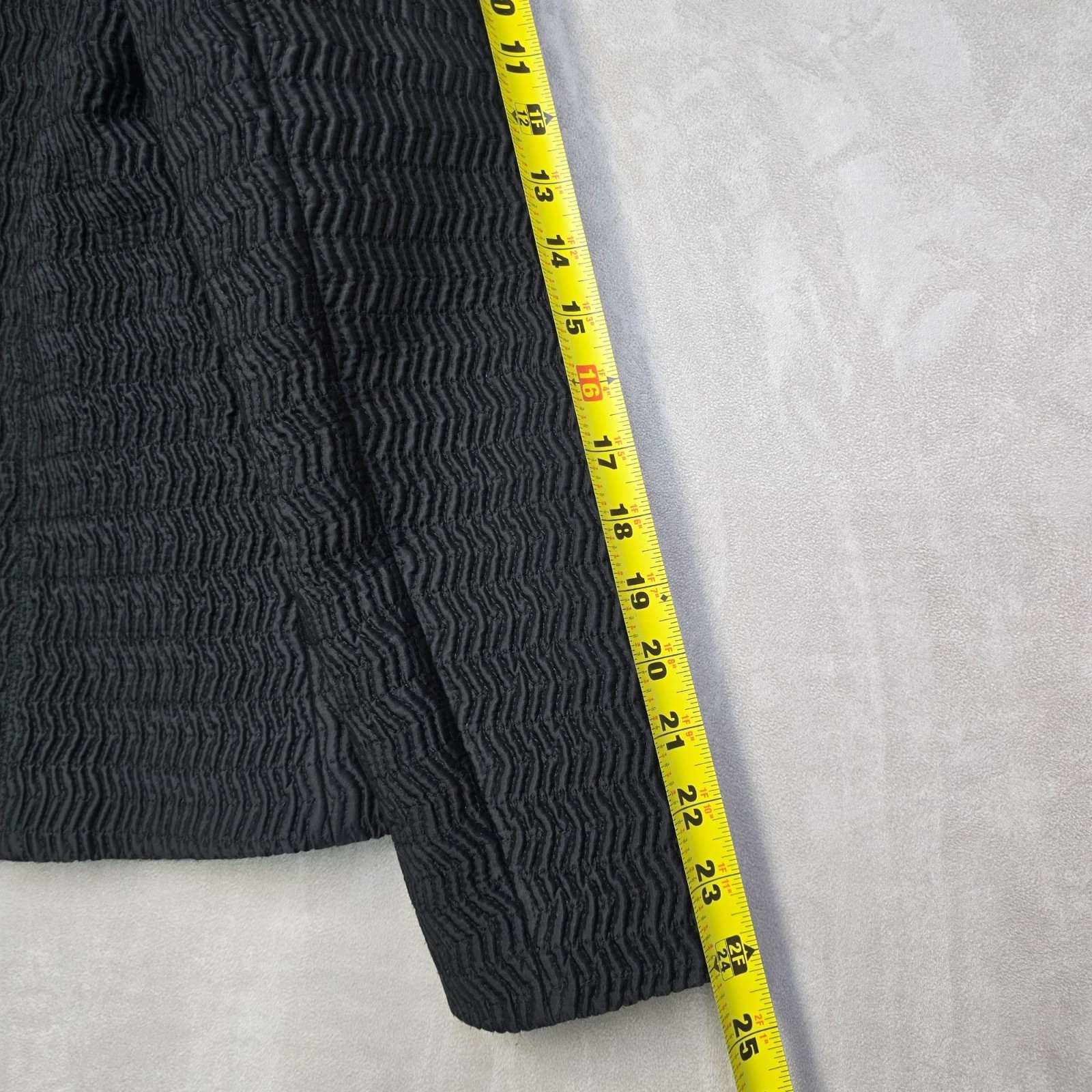 Pendleton Textured Black Zip-Up Jacket With Wave … - image 5