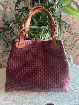 DAMENTASCHE MÄDCHEN wine ECHT LEDER GEFLOCHTENER DRUCK Genine leather bag