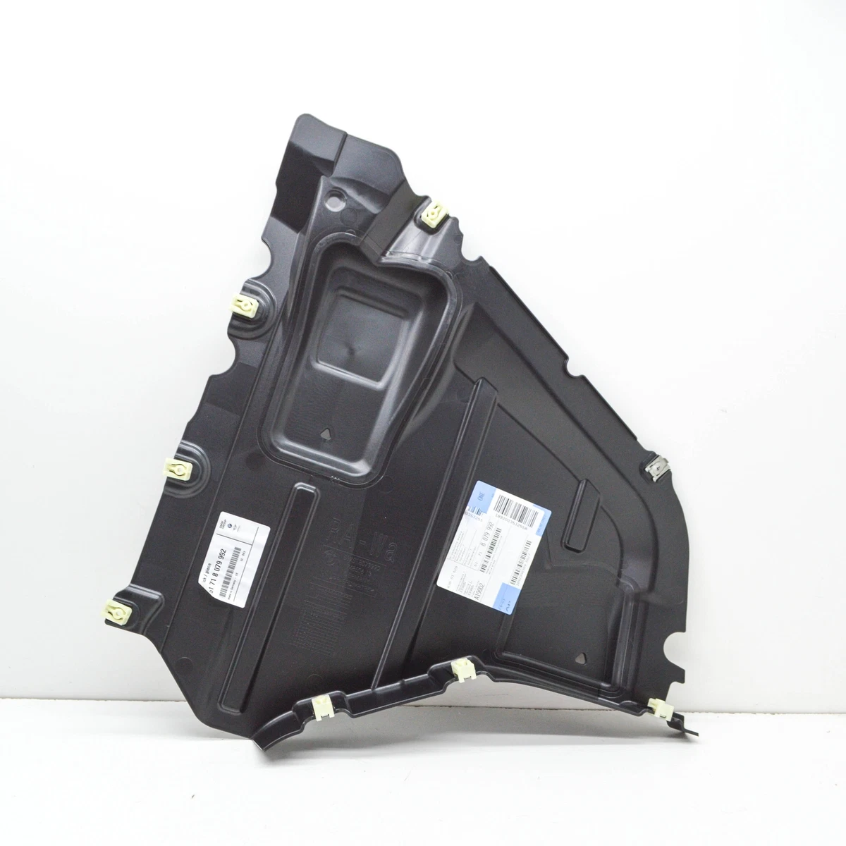 NEW BMW M8 CABRIO F91 FRONT RIGHT WHEEL ARCH LINER EXTENSION  