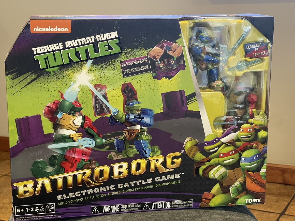 Year 2014 TMNT BATTROBORG Electronic Battle Game with Leonardo VS