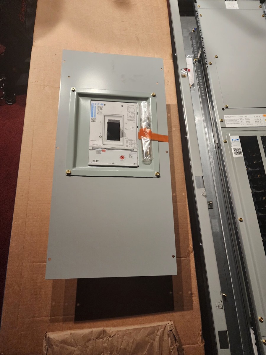 400 AMP Main Breaker Panelboard 277 480 V 3 PHASE 42 Circuit