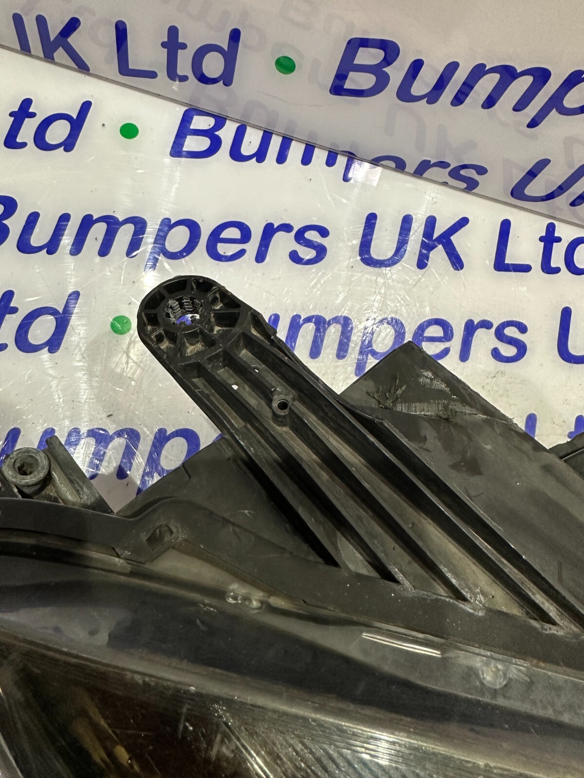 GENUINE MERCEDES SLK R172 DRIVER SIDE RIGHT HEADLIGHT A1728202259 