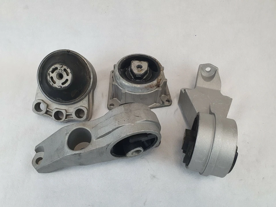 Soportes de motor y montaje de transmisión AUTOMÁTICO 4 PIEZAS para Saturn L300, LS2, LW2 3,0 L Foto 3 de 4