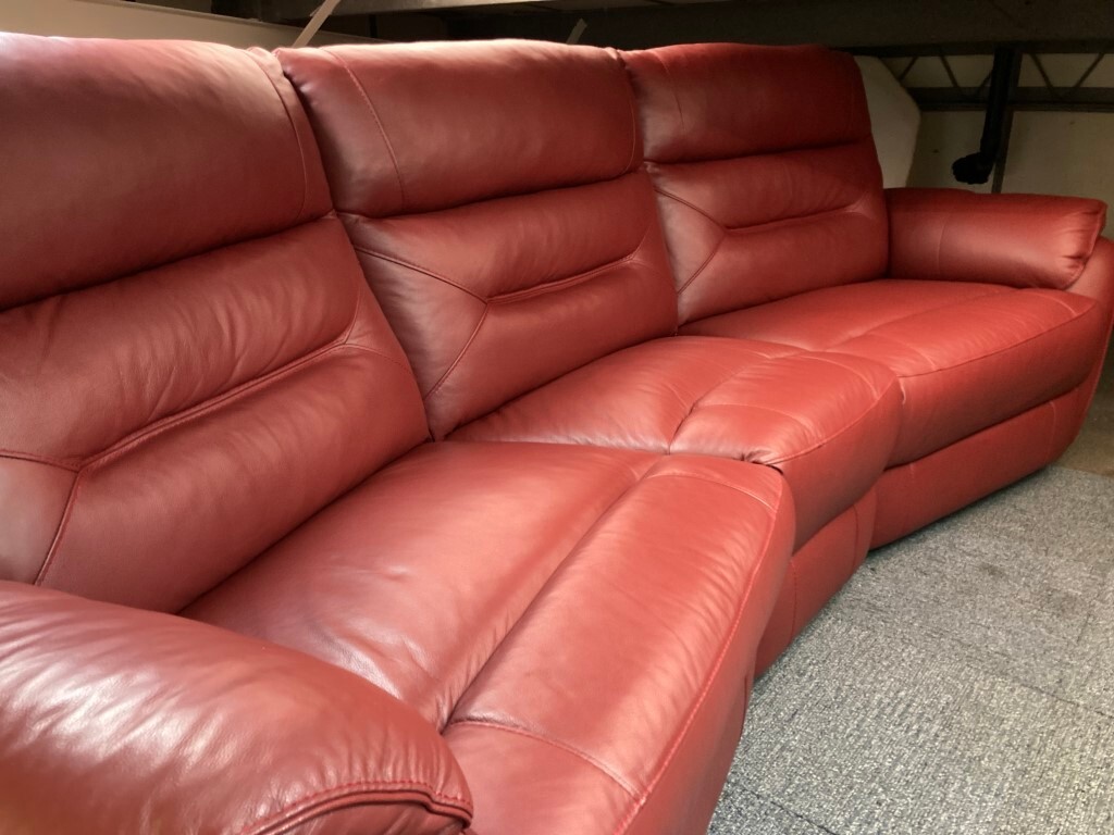 SOFAS XMAS SALE NOW £549 SCS RAFA RED/BURGANDY LEATHER 4 SEATER SOFA