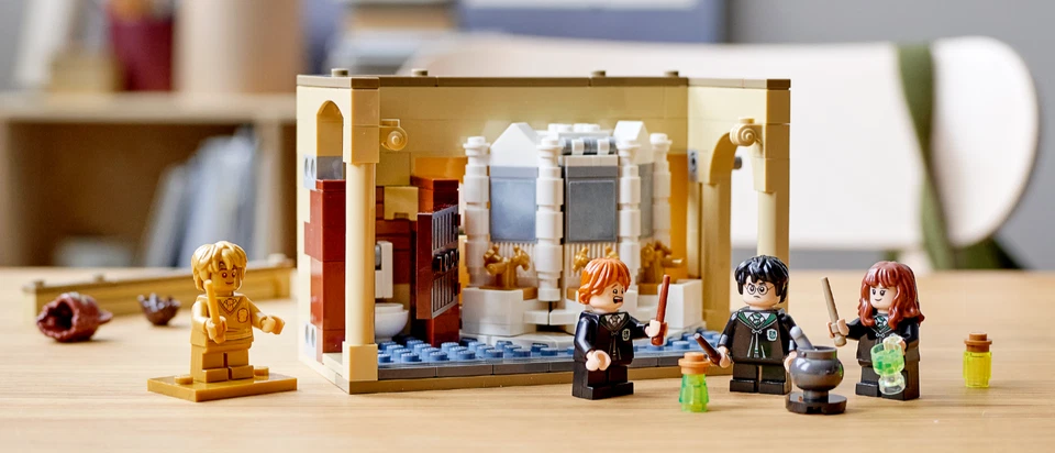 LEGO Harry Potter 76386 Hogwarts Polyjuice Potion Error 20º Aniversario Set Foto 2 de 4